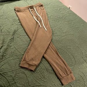 Olive O’Neill joggers size small
